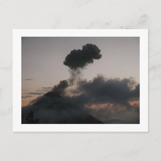 Vulkan Fuego in Guatemala Feestdagenkaart (Voorkant)