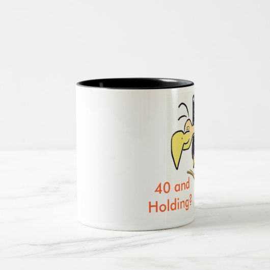 Vulture, 40 en Holding? Mok (Center)