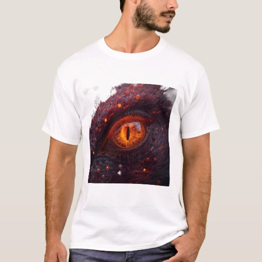 Vurig Drakenoog Macro Grafisch T-Shirt (Voorkant)