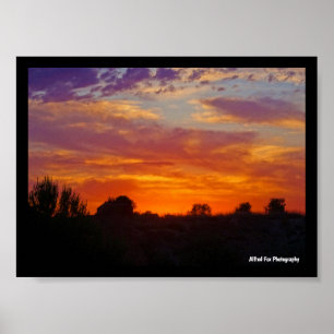 Vurig Landschap Bij Zonsondergang Poster