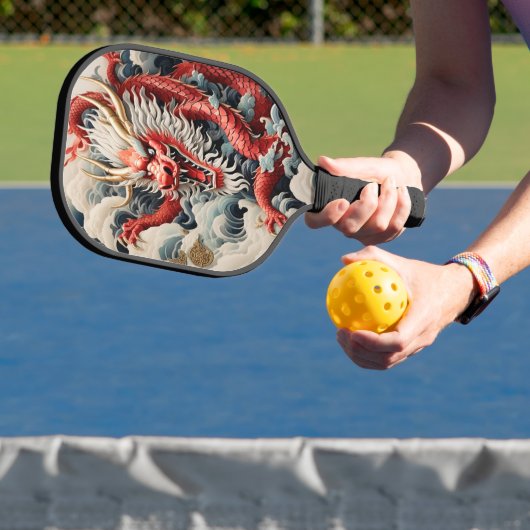 Vuur ademende draak rode en witte schaal pickleball paddle (Insitu)
