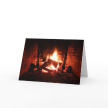 Vuur in de open haard brandt helder