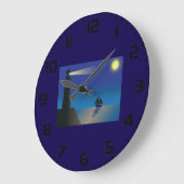 Vuurtoren en zeilboot bij nacht maanverlichte ocea grote klok (Hoek)