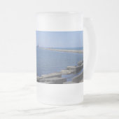 Vuurtoren van North Pierhead, Ludington, MI Matglas Bierpul (Voorkant rechts)