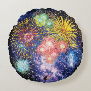 Vuurwerk barst rond kussen