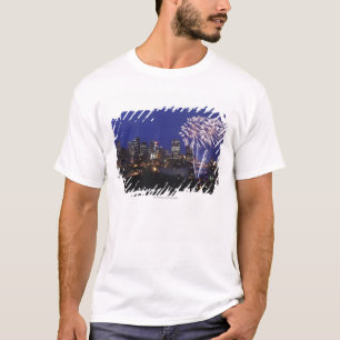 Vuurwerk over de stad t-shirt