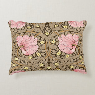 W Morris Pimpernel Pattern in Pink & Sepia Accent Kussen