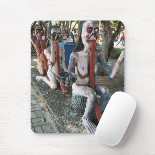 Waarom de lange TONG? ... 3 Thaise Geesten Muismat (Met muis)