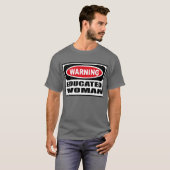 Waarschuwing EDUCATED WOMAN Mannen Donkere T-shirt (Voorkant volledig)