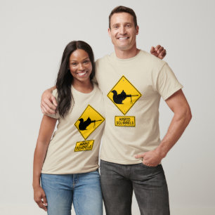 Waarschuwing gewapende eekhoorns t-shirt