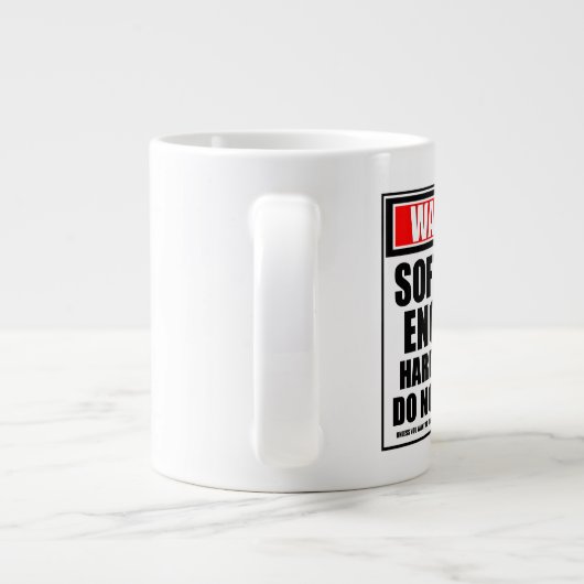 Waarschuwing software engineer hard op het werk extra grote beker (Achterkant)