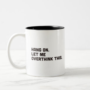 Wacht even. Laat me deze mok van twee-toon koffie 