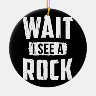 Wacht, ik zie een rotgeologie. keramisch ornament