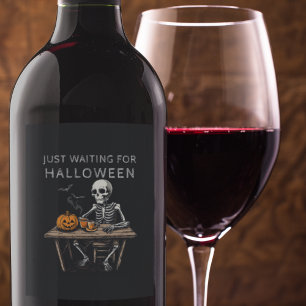 Wachten op het Halloween Wine Label   grappig Wijn Etiket