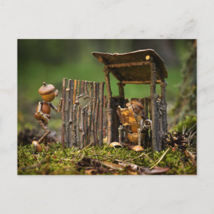 Wachtrij voor het toilet op de camping briefkaart