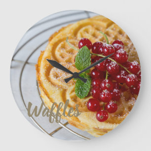Waffles homemade met curranten voor zoete tand grote klok