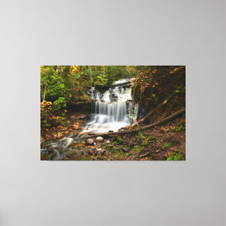 Wagner Falls in de herfst Canvas Afdruk