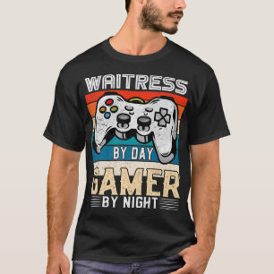 Waitress per dag gamer, nachtelijke videogames-ven t-shirt