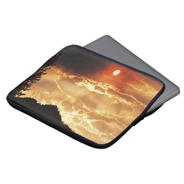 Wallows Fire Sky..... Laptop Sleeve (Voorkant top)