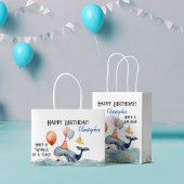 Walvis hebben een splash gepersonaliseerde jongens medium cadeauzakje
