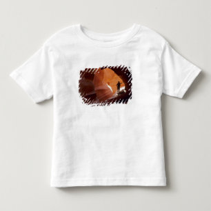 Wandelen in het Corkscrew-gedeelte van Antelope Kinder Shirts