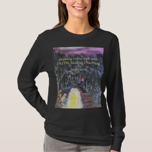 Wandelen in het donker met FAITH T-shirt met lange