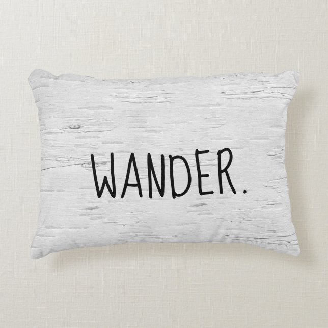 WANDER-tekst over de 'Birch Tree Accent Pillow' Kussen (Voorkant)
