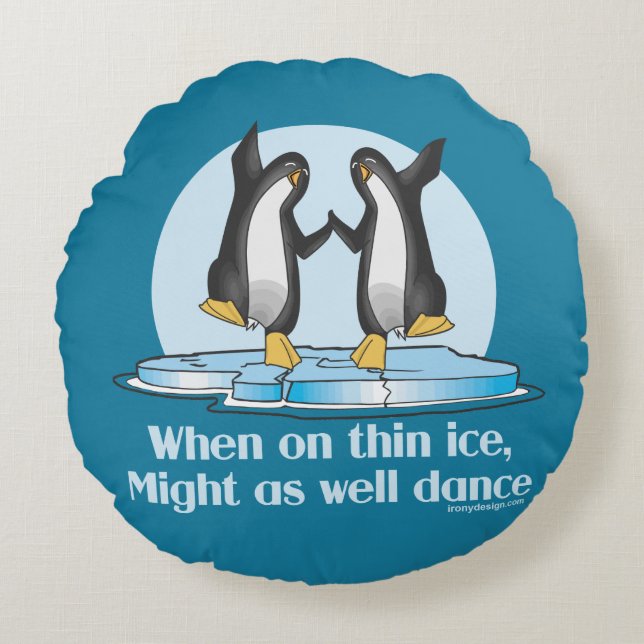 Wanneer op Thin Ice Pinguins Funny Design Rond Kussen (Voorkant)