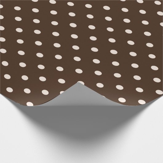 Wappapier met witte en bruine pols dot cadeaupapier (Hoek)