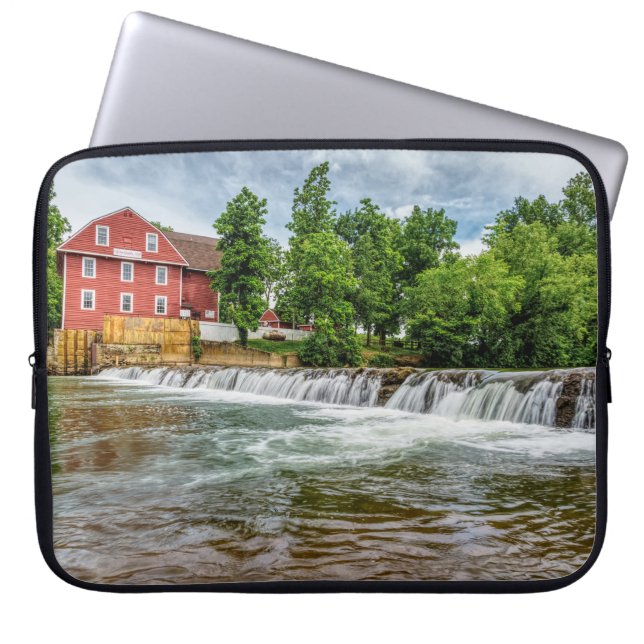 War Eagle Mill and Waterfall Laptop Sleeve (Voorkant)