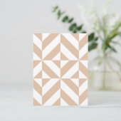 Warm Beige Geometric Deco Cube Patroon Briefkaart (Staand voorkant)