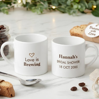 Warm Editoriale 'Love Is Brewing'-espressomug als Espresso Kop