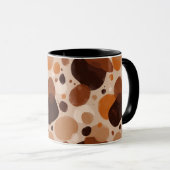 Warm Pebble Aesthetic Mug – Minimal Abstract Dots (Devant droit)