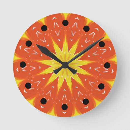 Warm Sun Coordinating Spa Wall Clock Ronde Klok (Voorkant)