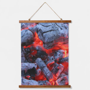 Warme kolen hangend wandkleed