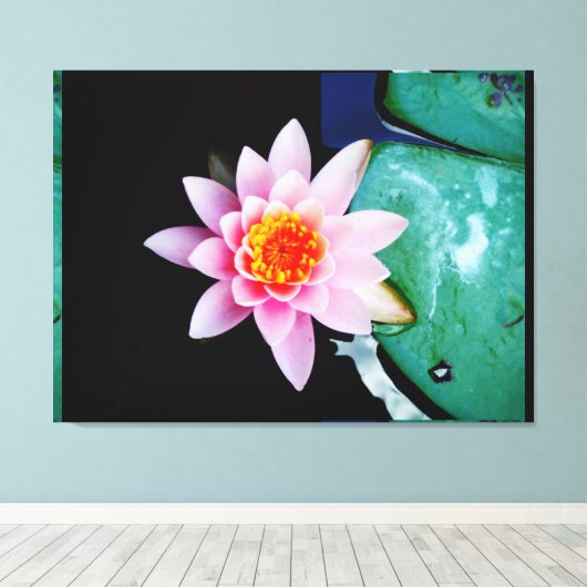 Warme roze en oranje lotuswaterbloem canvas afdruk (Insitu (Houten vloer))