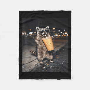 Wasbeer drinkt ijskoude koffie grappig voor mannen fleece deken