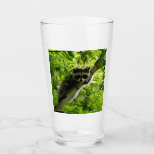 Wasbeer in groene boom Schattige grijze wasbeer me Glas