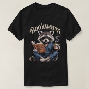 Wasbeer Koffie Boekliefhebber Boekenwurm Leest b T-shirt