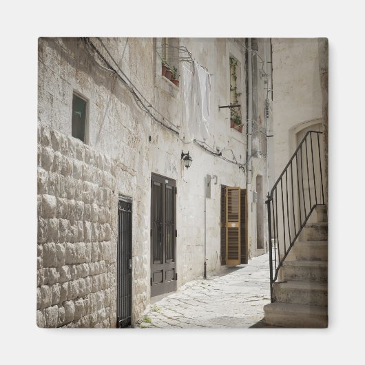 Wasgoed dat in een steegje in Italië droog is Magneet (Voorkant)