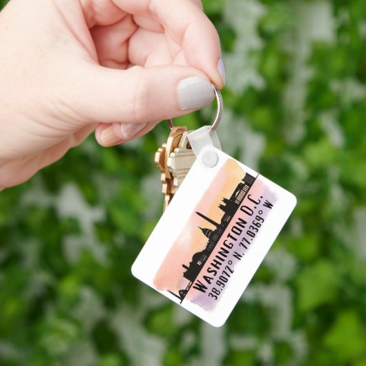 Washington DC Skyline Latitude en Lengtegraad Sleutelhanger (Hand)