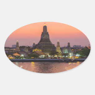 Wat Arun Temple Bangkok Thailand tegen zonsonderga Ovale Sticker