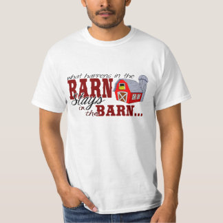 Wat er gebeurt in de Barn-stays in de Barn T-shirt