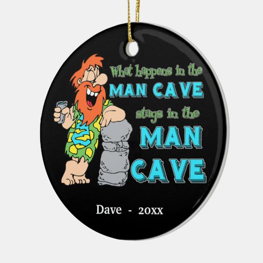 Wat er gebeurt in de Man Cave Keepomwille Ornament (Links)