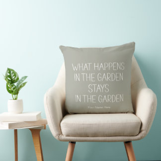 Wat er in de tuin gebeurt blijft humoristisch grap kussen