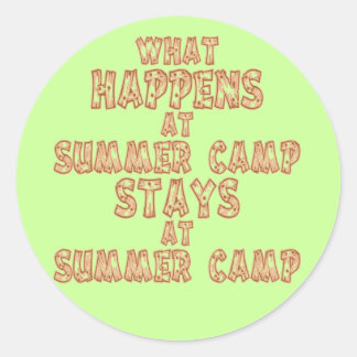 Wat gebeurt er in het zomerkamp? ronde sticker