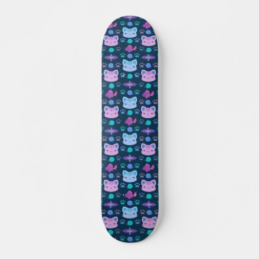 Wat is Cool, Kitty Cat in Paars en Blauw Skateboard (Voorkant)