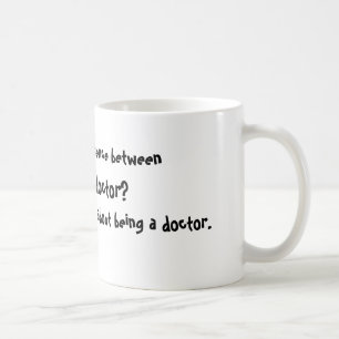 Wat is het verschil tussen God en een dokter?.. Koffiemok
