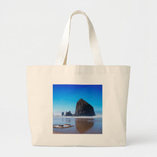 Water Haystack Rock Grote Tote Bag