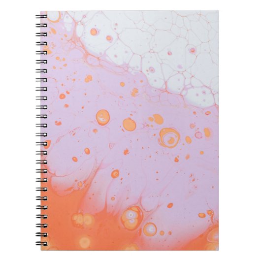 WATERDROPEN OP RODE OPPERVLAK NOTITIEBOEK (Voorkant)